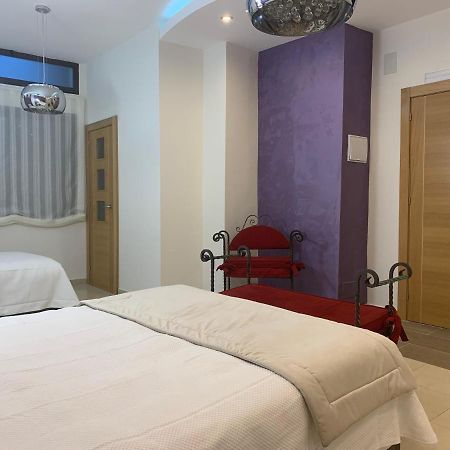 Hostal Poeta Machado 바에자 외부 사진