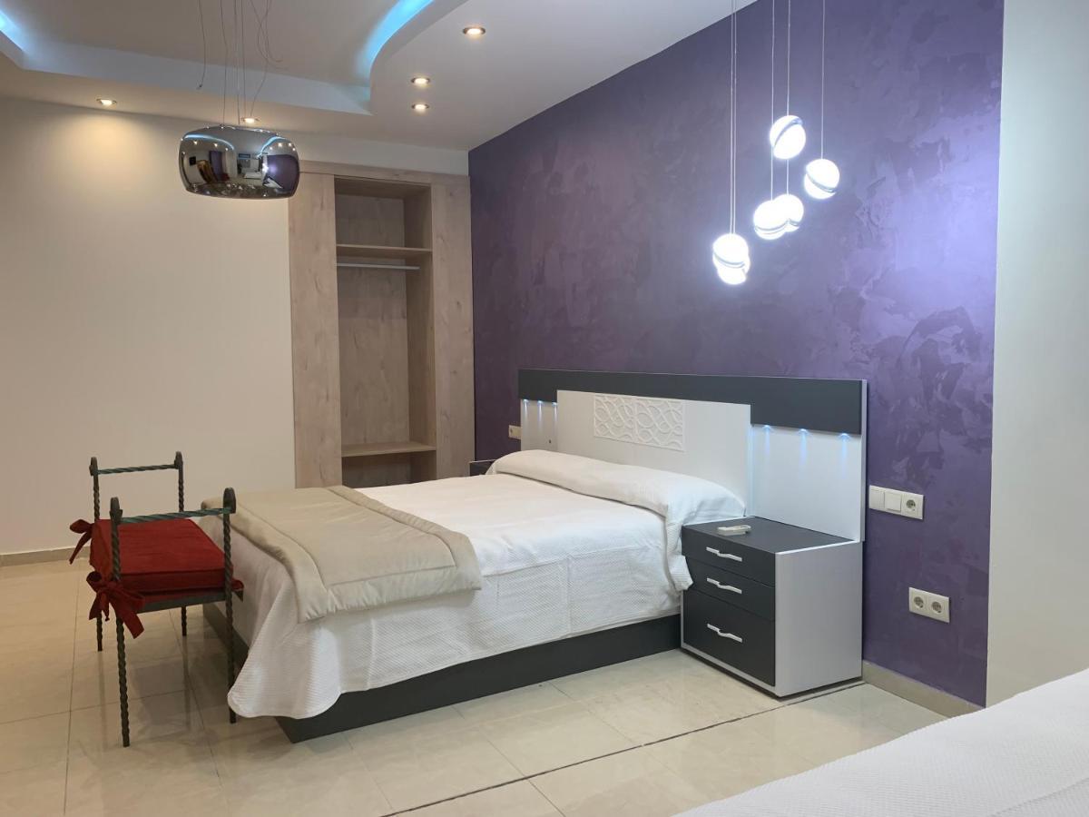 Hostal Poeta Machado 바에자 외부 사진