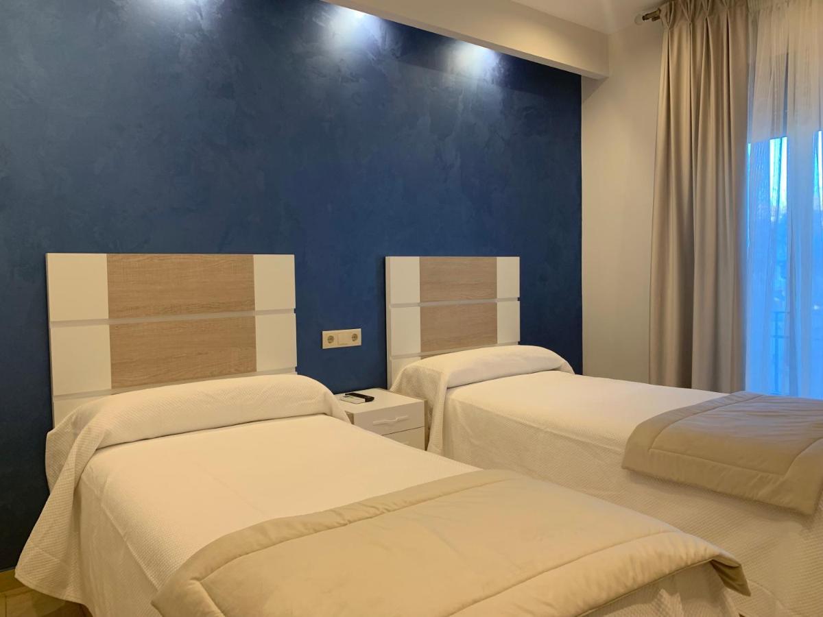 Hostal Poeta Machado 바에자 외부 사진
